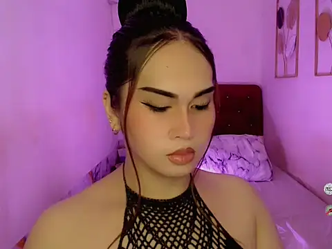 Snapshot of AlodiaOfCums chatting on 30, 10, 2025 AlodiaOfCums online show from 30, 10, 2025