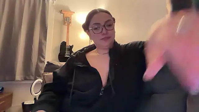 nativepumpkin95 online show from 16, 5, 2026