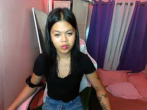 Snapshot of young_salsalita chatting on 7, 3, 2025 young salsalita online show from 7, 3, 2025