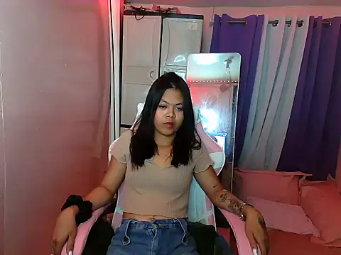 Snapshot of young_salsalita chatting on 19, 3, 2025 young salsalita online show from 19, 3, 2025