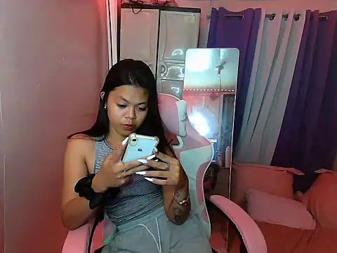 Snapshot of young_salsalita chatting on 21, 3, 2025 young salsalita online show from 21, 3, 2025
