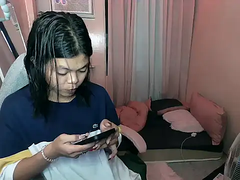 Snapshot of young_salsalita chatting on 21, 9, 2025 young salsalita online show from 21, 9, 2025