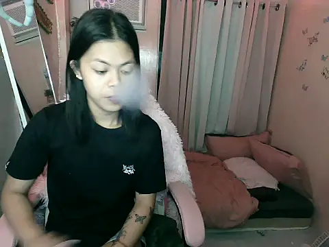 Snapshot of young_salsalita chatting on 16, 10, 2025 young salsalita online show from 16, 10, 2025