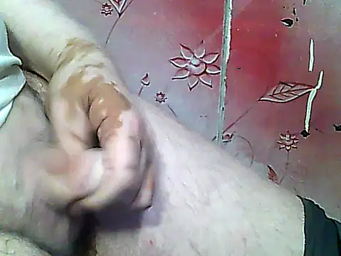 Snapshot of two_colour_cock chatting on 8, 11, 2025 two colour cock online show from 8, 11, 2025