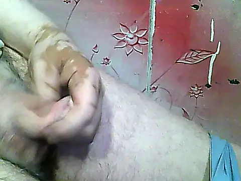 Snapshot of two_colour_cock chatting on 15, 11, 2025 two colour cock online show from 15, 11, 2025