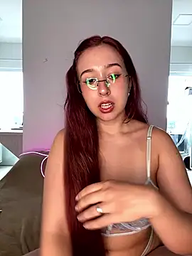 Snapshot of tsuki_chan_on chatting on 8, 1, 2026 tsuki chan on online show from 8, 1, 2026