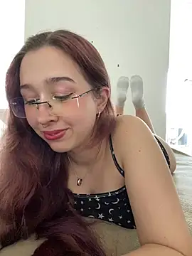 tsuki chan on online show from 23, 3, 2026