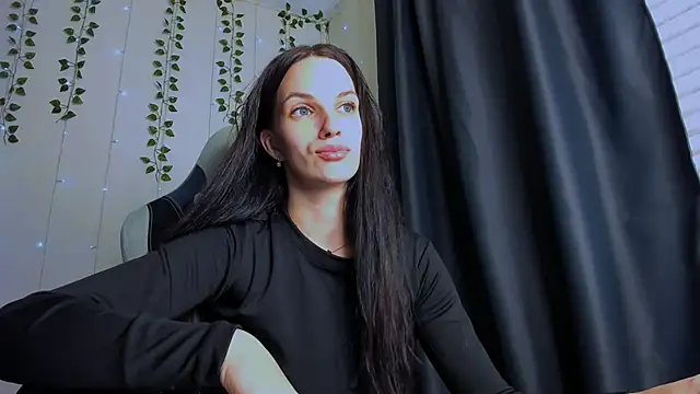 Snapshot of KarlaSim chatting on 21, 10, 2025 KarlaSim online show from 21, 10, 2025