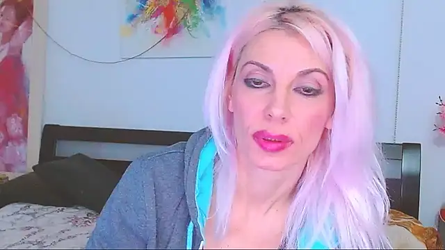 Snapshot of HoneyLara chatting on 23, 2, 2025 HoneyLara online show from 23, 2, 2025