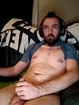 Snapshot of ShadowyTube chatting on 5, 2, 2026 ShadowyTube online show from 5, 2, 2026