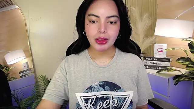 HotstuffCherrySummer online show from 16, 1, 2025