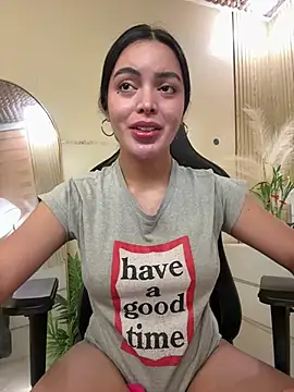 HotstuffCherrySummer online show from 30, 3, 2026