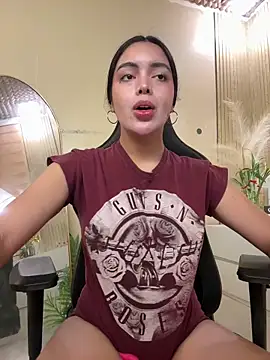 HotstuffCherrySummer online show from 14, 4, 2026