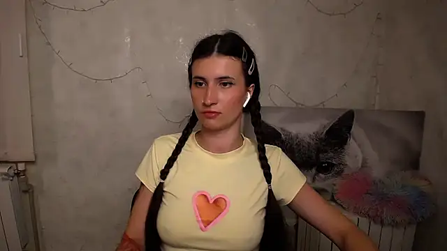 Snapshot of MaryEm976 chatting on 23, 5, 2026 MaryEm976 online show from 23, 5, 2026