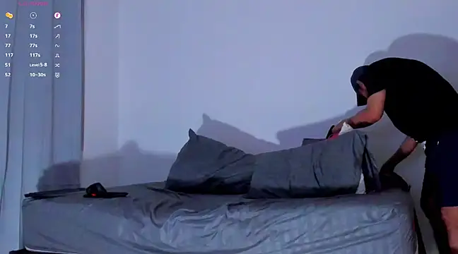 Snapshot of Cloudy_pigDude chatting on 1, 1, 2025 Cloudy pigDude online show from 1, 1, 2025