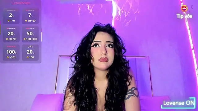 zarahfoster online show from 3, 6, 2026