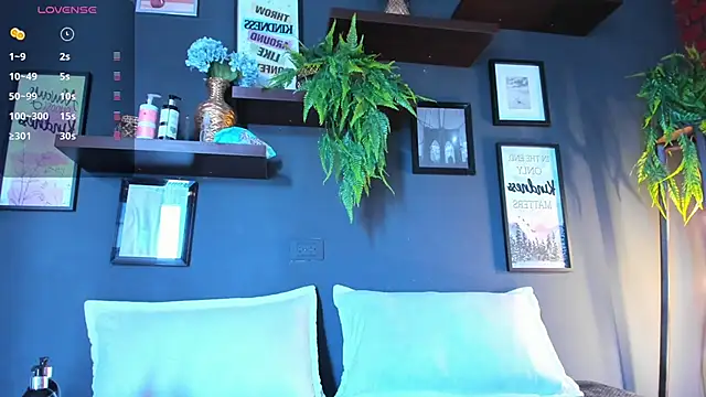 Snapshot of Mackenzie_Moore chatting on 14, 2, 2025 Mackenzie Moore online show from 14, 2, 2025