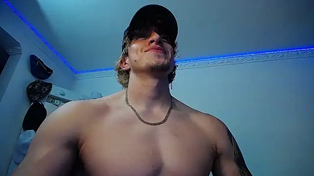 Snapshot of strongboy_ chatting on 15, 3, 2025 strongboy online show from 15, 3, 2025