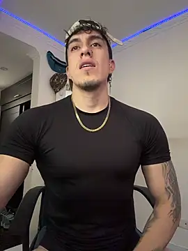 strongboy  online show from 25, 2, 2026