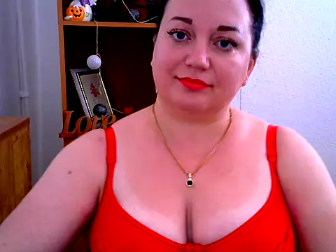 Snapshot of AmanaGi chatting on 4, 11, 2025 AmanaGi online show from 4, 11, 2025