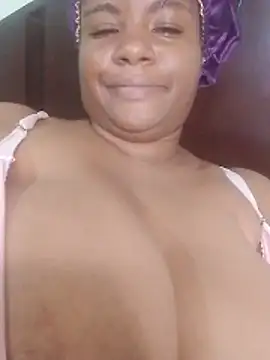 bigtitssxx online show from 17, 5, 2026