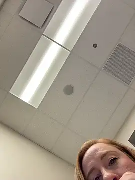 cinnatitties online show from 15, 12, 2025