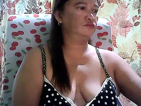 Snapshot of hott_scarlett chatting on 5, 4, 2026 hott scarlett online show from 5, 4, 2026
