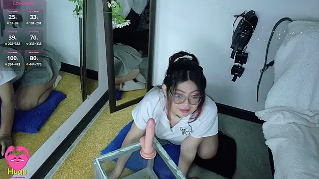 Catwhite  online show from 10, 9, 2025