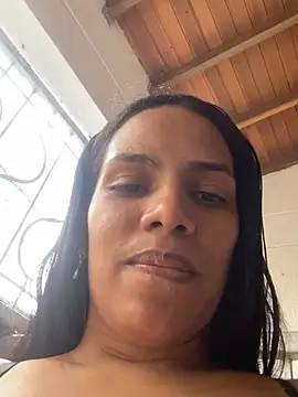 Snapshot of ArielleMillerr chatting on 3, 2, 2025 ArielleMillerr online show from 3, 2, 2025