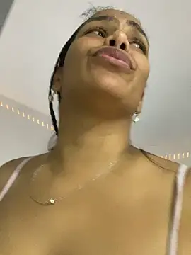 Snapshot of ArielleMillerr chatting on 26, 2, 2025 ArielleMillerr online show from 26, 2, 2025
