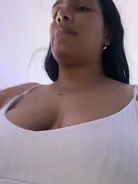 Snapshot of ArielleMillerr chatting on 27, 2, 2025 ArielleMillerr online show from 27, 2, 2025