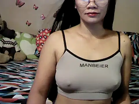 Snapshot of Mia_Rein chatting on 7, 3, 2025 Mia Rein online show from 7, 3, 2025