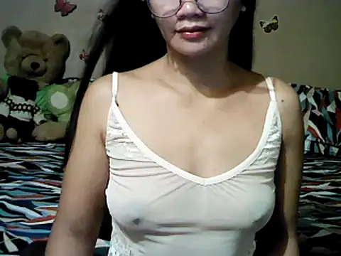 Snapshot of Mia_Rein chatting on 5, 10, 2025 Mia Rein online show from 5, 10, 2025