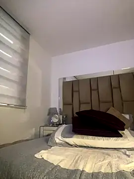 Amber Parker online show from 5, 12, 2025