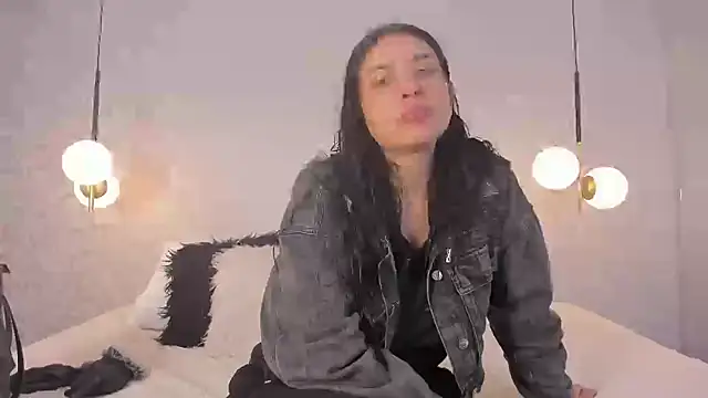 dayra angels online show from 9, 10, 2025