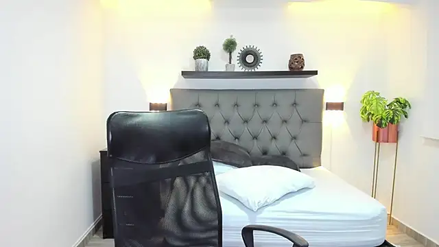 Snapshot of isabella_florez chatting on 15, 1, 2025 isabella florez online show from 15, 1, 2025