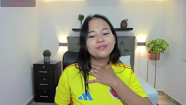 Snapshot of isabella_florez chatting on 22, 2, 2025 isabella florez online show from 22, 2, 2025