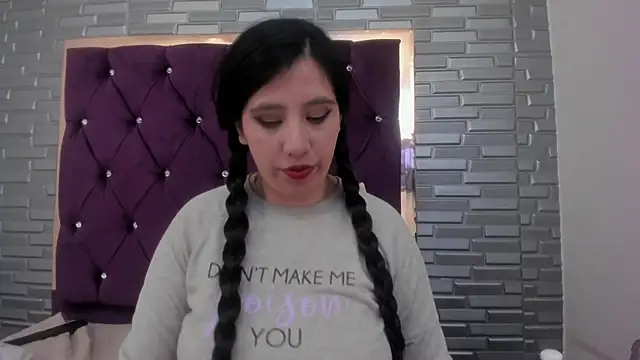 Snapshot of AntoneellaF chatting on 16, 1, 2025 AntoneellaF online show from 16, 1, 2025