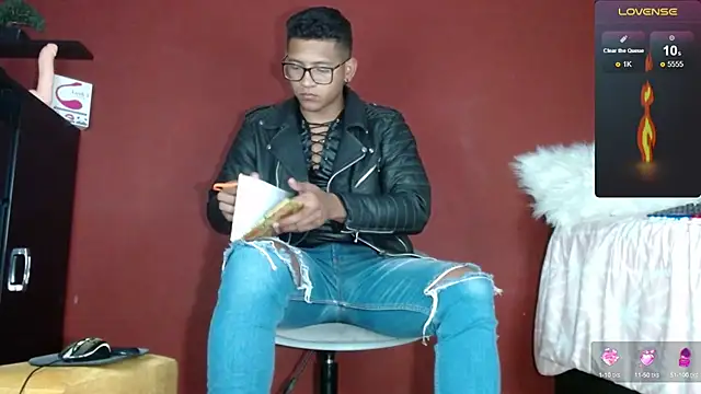 TomLover 12 online show from 12, 2, 2025