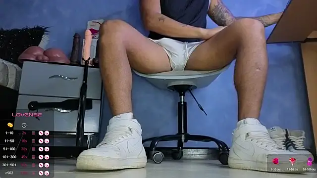 TomLover 12 online show from 10, 4, 2026