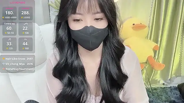 Mya Lee online show from 13, 2, 2025