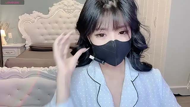 Snapshot of Mya_Lee chatting on 15, 2, 2026 Mya Lee online show from 15, 2, 2026