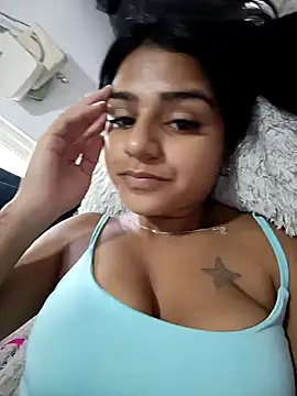 AnnRosse18 online show from 9, 1, 2025