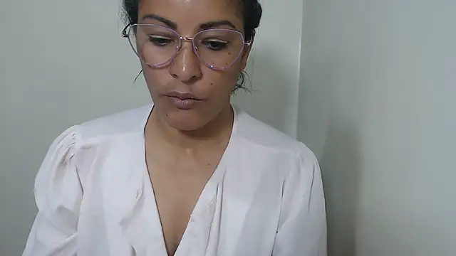 Snapshot of kateleyagrey chatting on 15, 7, 2026 kateleyagrey online show from 15, 7, 2026