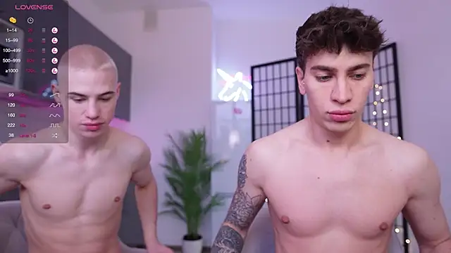 Snapshot of Evan__White_ chatting on 2, 12, 2024 Evan  White  online show from 2, 12, 2024