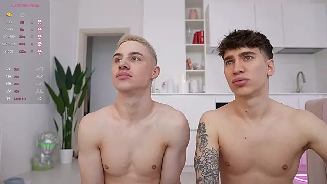 Snapshot of Evan__White_ chatting on 12, 2, 2025 Evan  White  online show from 12, 2, 2025