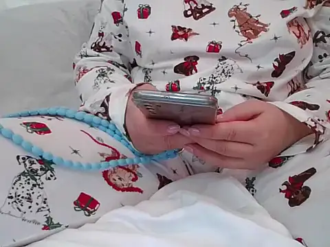 RealLittleRedRidingHood online show from 1, 11, 2025