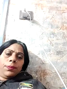 Snapshot of Manmohini123 chatting on 11, 1, 2025 Manmohini123 online show from 11, 1, 2025