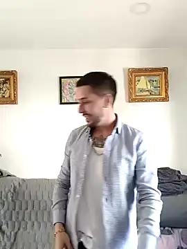 LoGaNfree88 online show from 1, 3, 2025