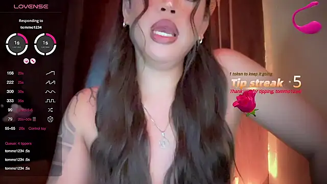 Snapshot of madam_agnes1 chatting on 22, 10, 2025 madam agnes1 online show from 22, 10, 2025